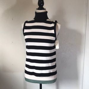 Micheal Kors | sleeveless turtle neck